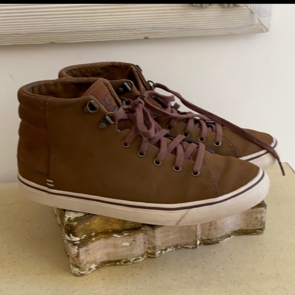 UGG Brown size 7.5